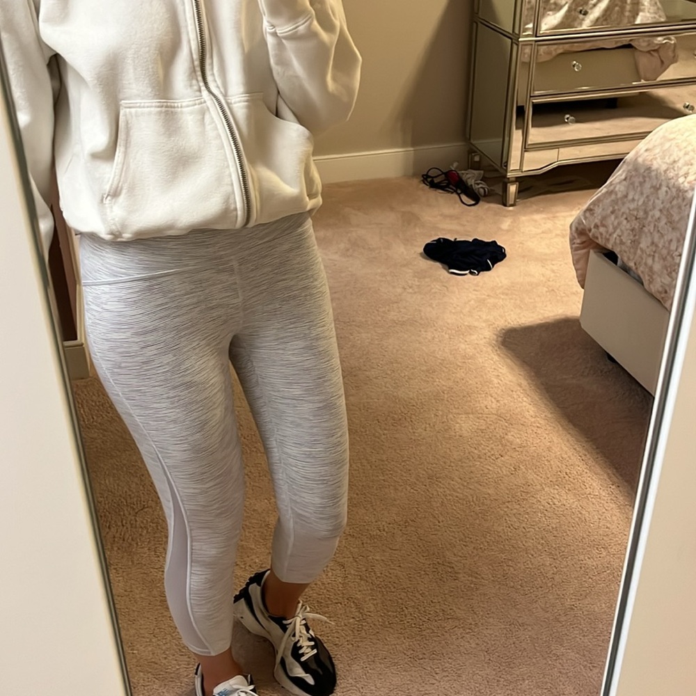 Lululemon cropped leggings brand new